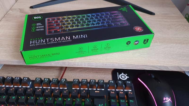 Razer Huntsman Mini Box on the desk. jpg